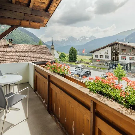 Hotel Kruezli Sedrun