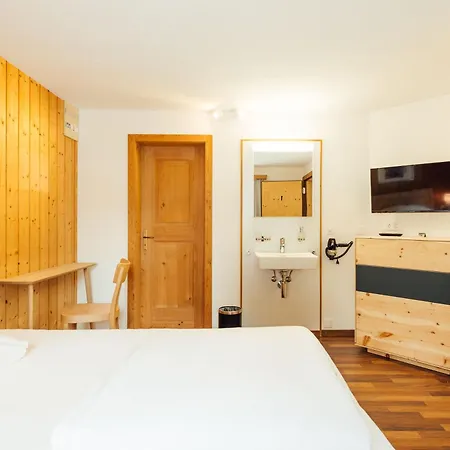 Kruezli - Dapi 1914 Hotel Sedrun