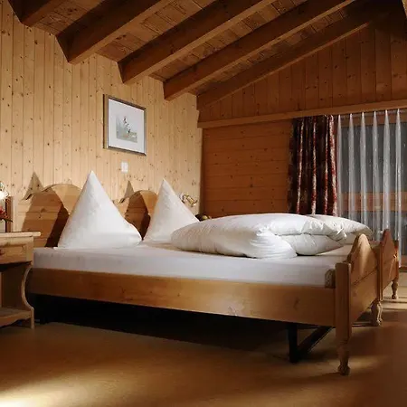 Hotel Kruezli